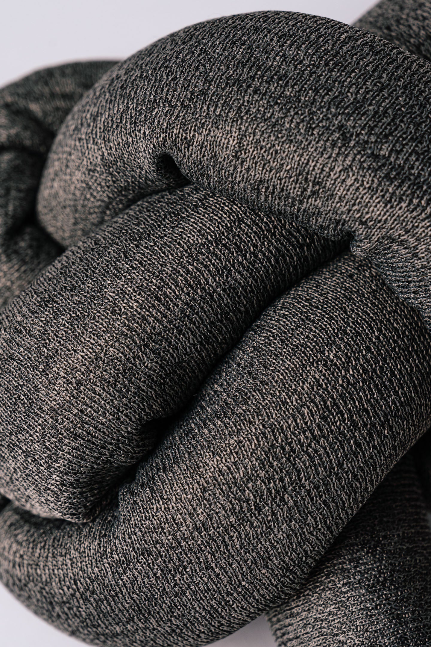 Lambwolf Nou - Charcoal Crinkly + Nylon Knit